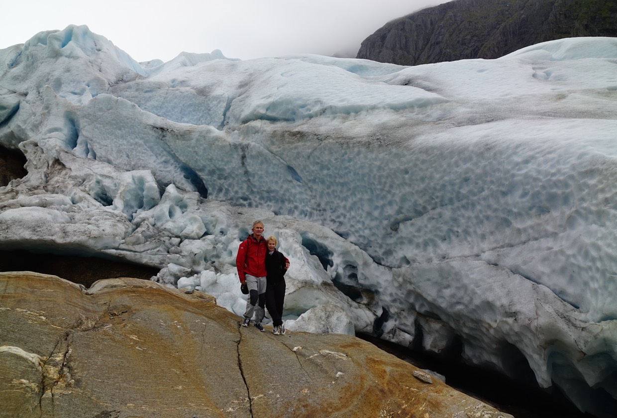140625 13c Climb to Svartisen Glacier Darb and Nell