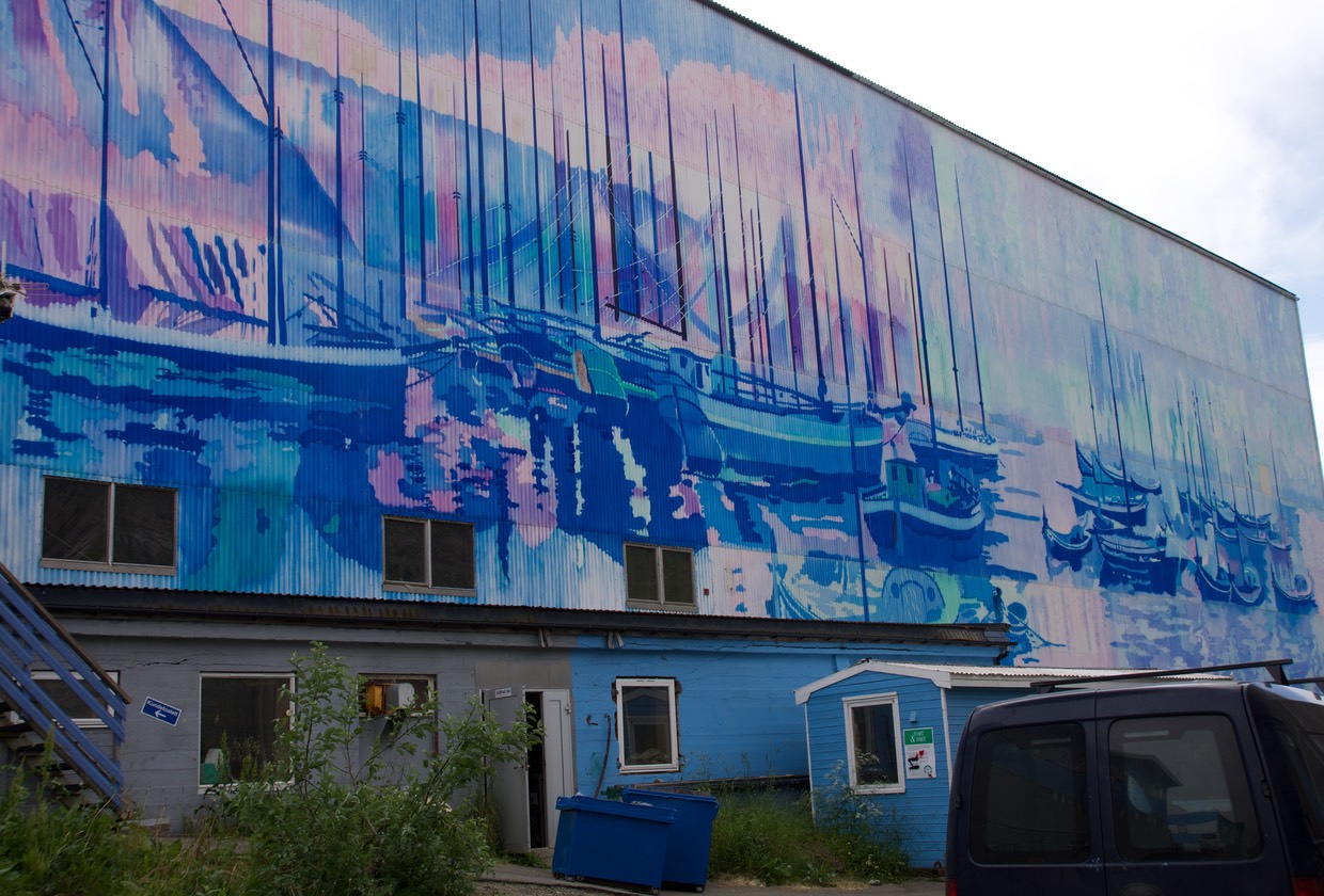 140711 3 Artwork on shed Ballstad