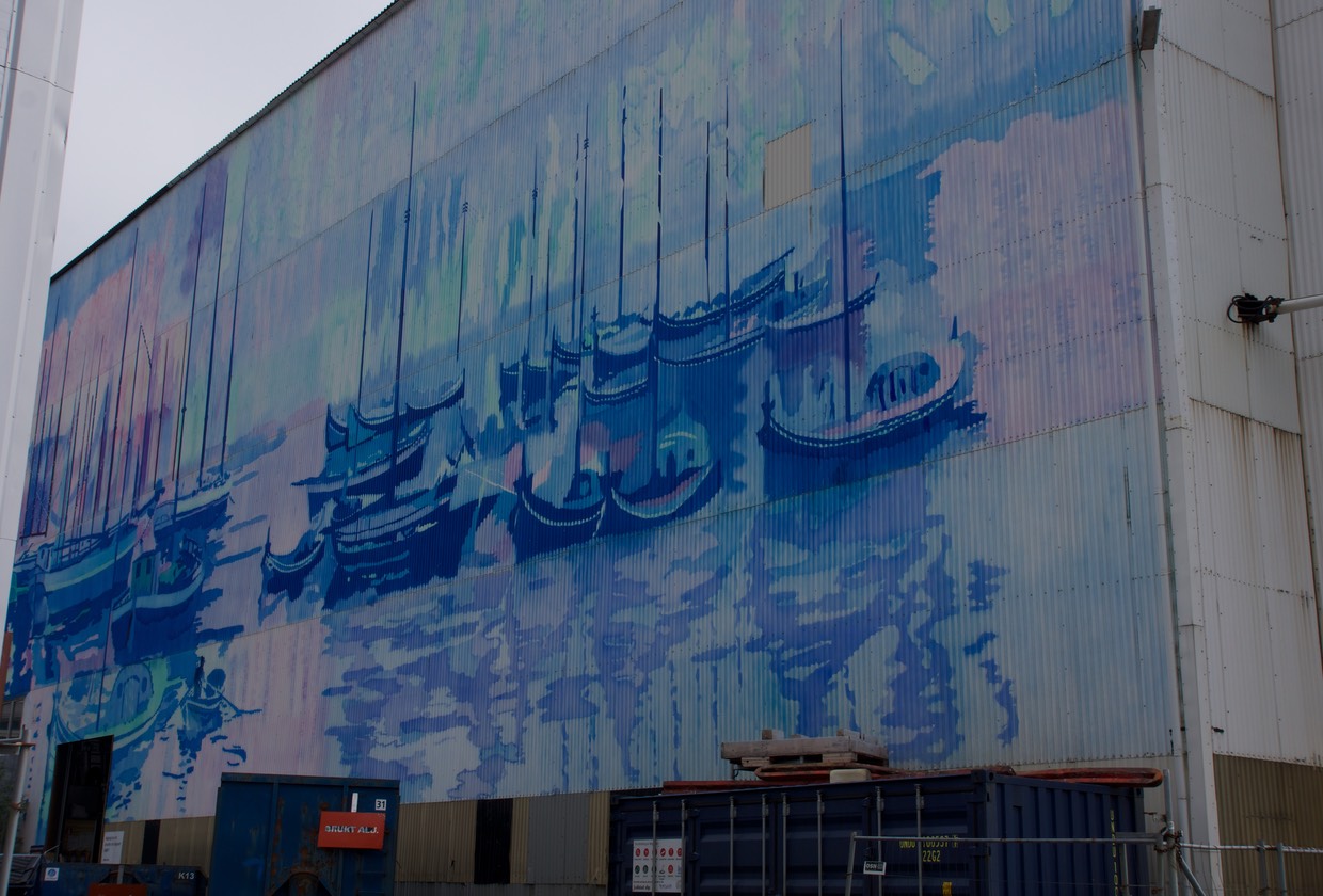 140711 4 Artwork on shed Ballstad