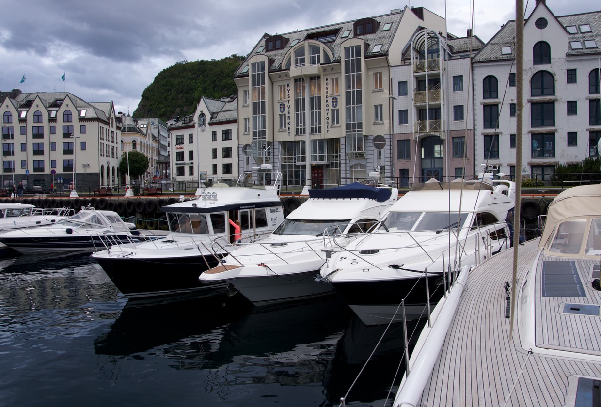 140730 8 Alesund Katherine the pier for three more