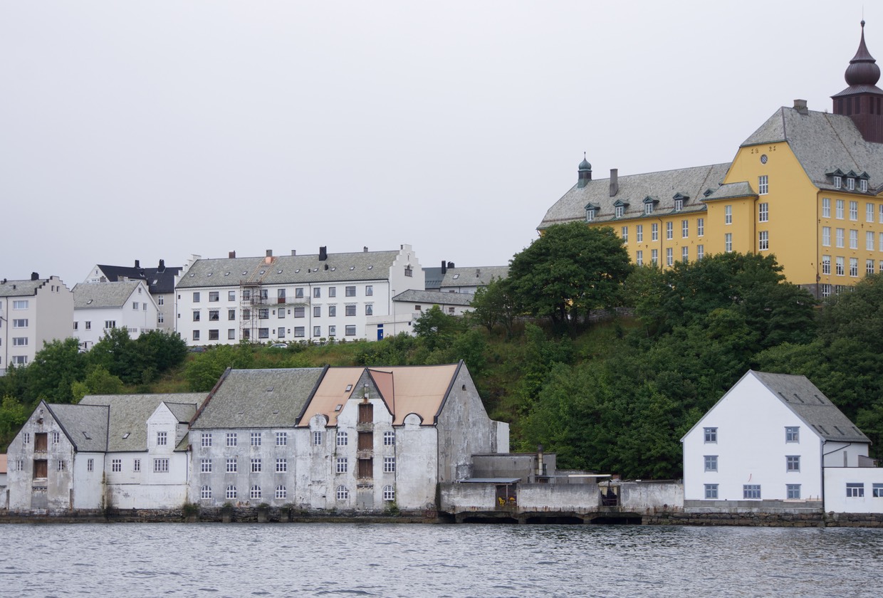 140801 3 Leaving Alesund