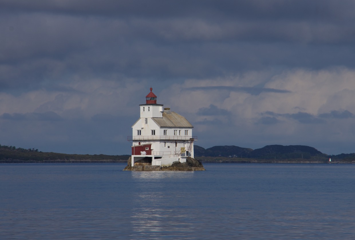 140806 1 Lighthouse Floro
