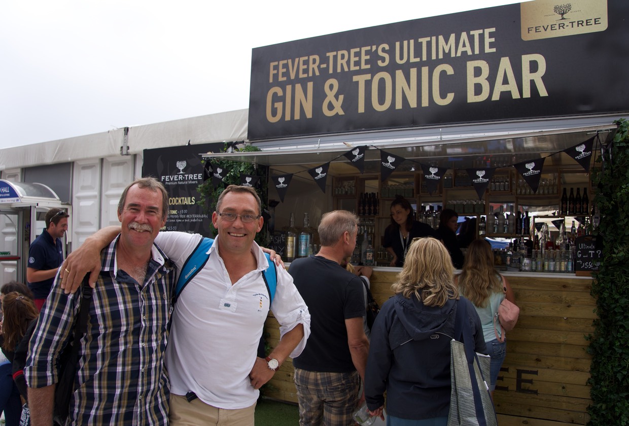140920 2 Southampton Boat show catching up with friends andrew and berend