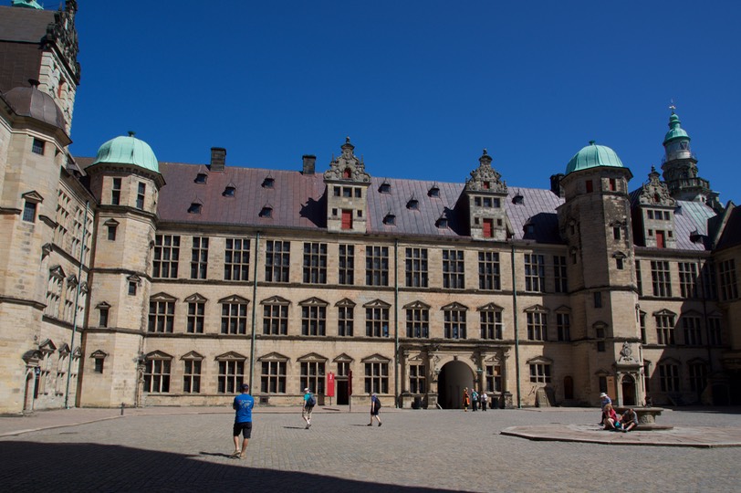 150717 11 Kronborg Slot The Courtyard