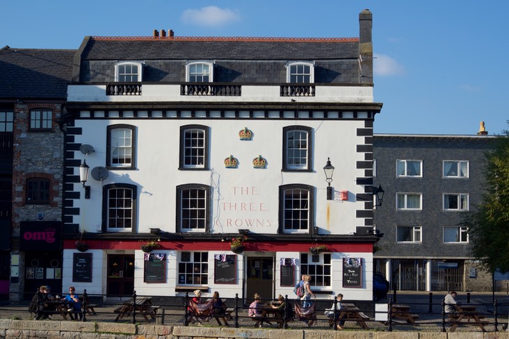151012 1 Plymouth Pub one of many.jpg