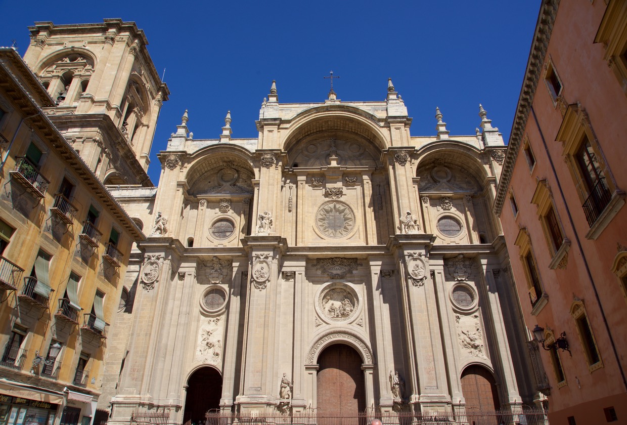 160921 Walking Granada Cathedral
