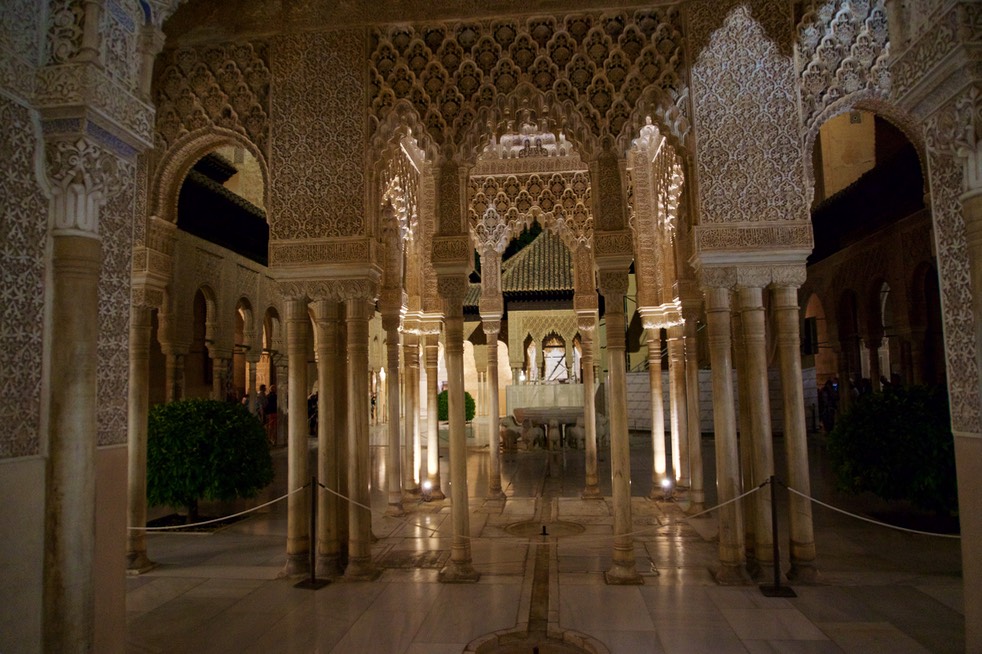 160921 39 Evening tour of the Alhambra.jpg