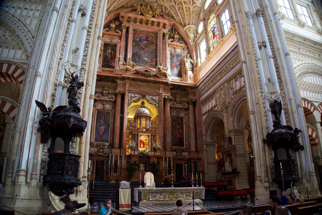 160923 18 Cordoba Mesquita The Church within the Mosque.jpg