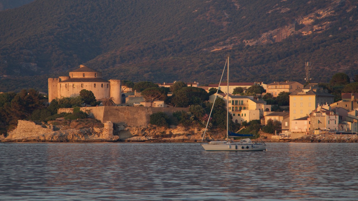 170616 2 Sunset St Florent