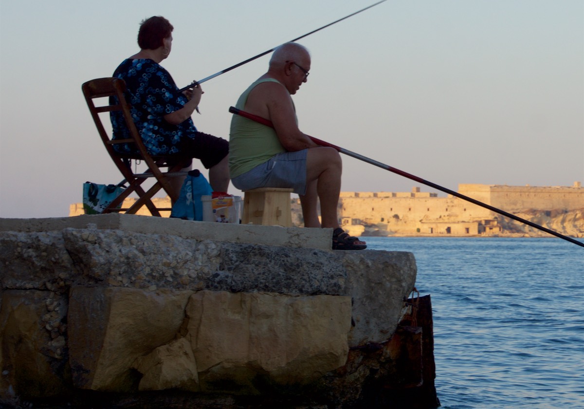 170802 10 Sunset fishing Grand harbour