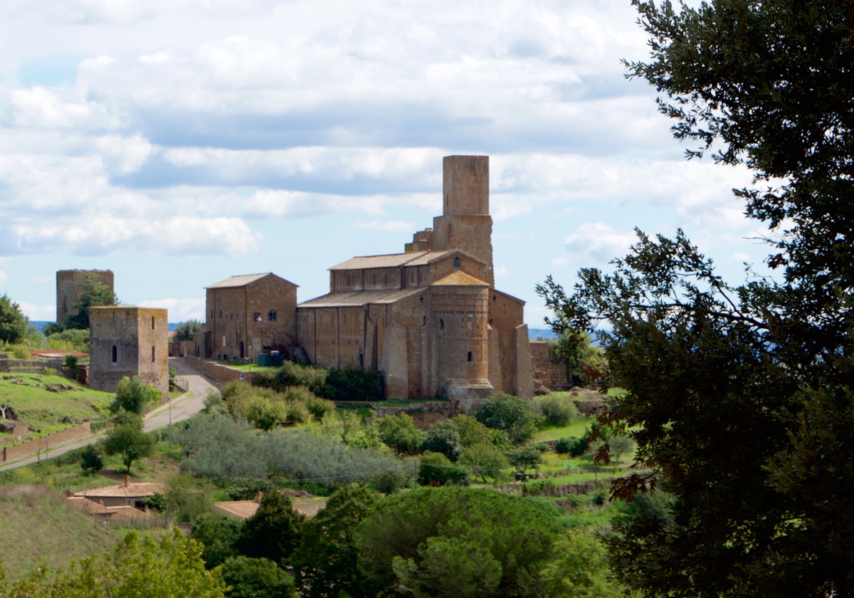 170920 6 Lunch Stop Tuscania Church of San Pietro