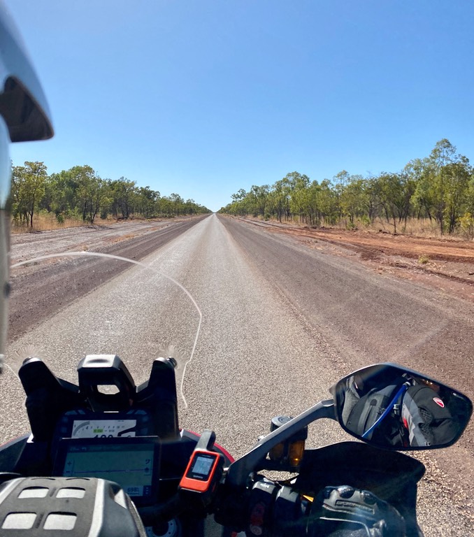 200911 Day 3 Daly Waters to Borroloola-01 SIngle Lane Carpentaria Hwy to Cape Crawford